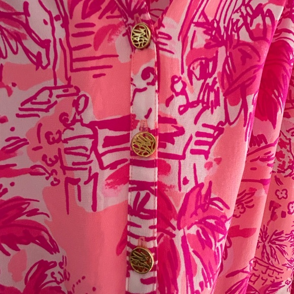 Lilly Pulitzer silk blouse in ‘Rule Breakers’ design - Picture 4 of 5